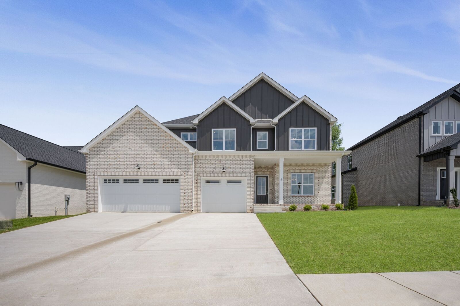 Property Photo:  439 Blue Ridge Ct  TN 37043 