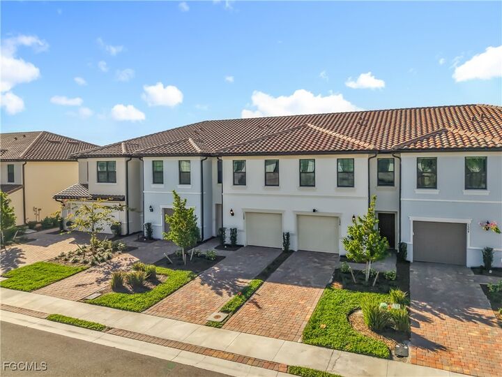 Property Photo:  1508 Fells Cove Lane  FL 33909 