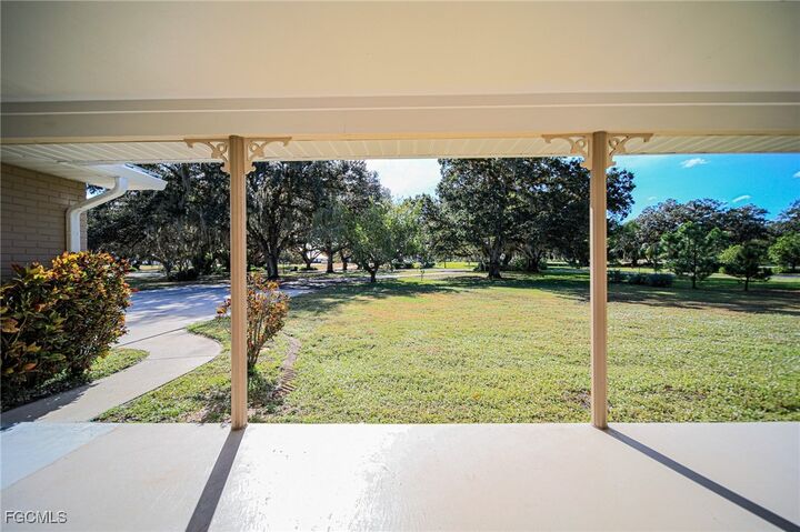 Property Photo: 1250 Riverbend Drive FL 33935