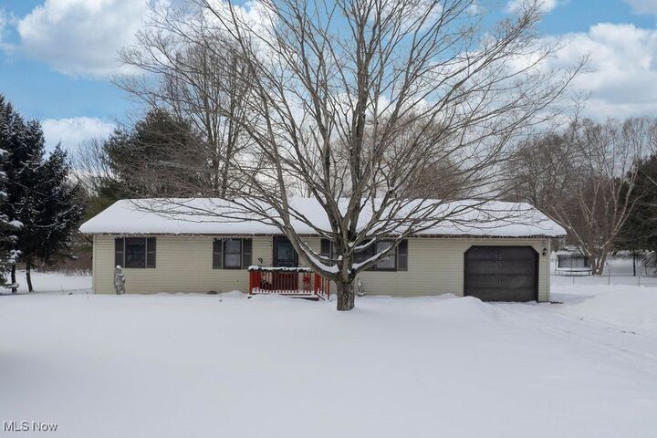 Property Photo: 11789 Mills Road OH 44231