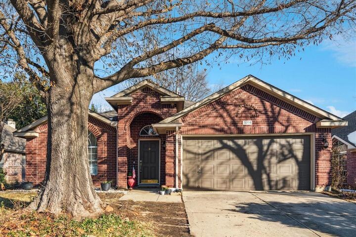 Property Photo:  3204 Trailwood Lane  TX 75028 