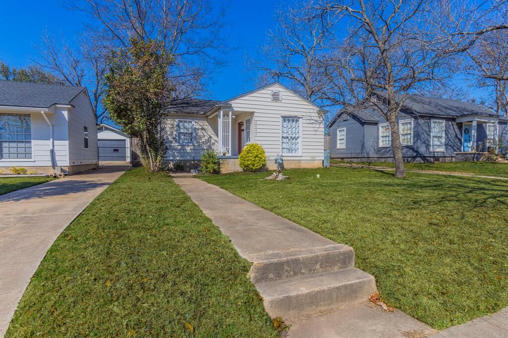 Property Photo:  2605 Columbus Avenue  TX 76710 