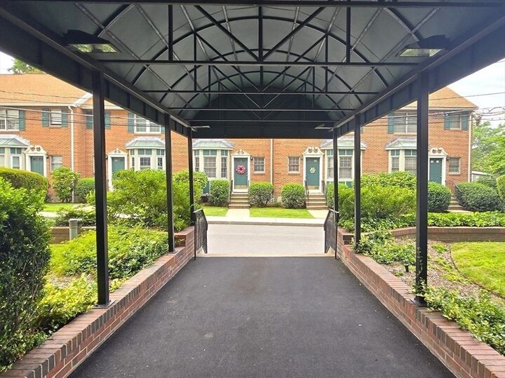 Property Photo:  10 Williams St 26  MA 02472 