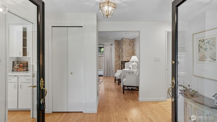 Property Photo:  24255  133rd Avenue SE  WA 98042 