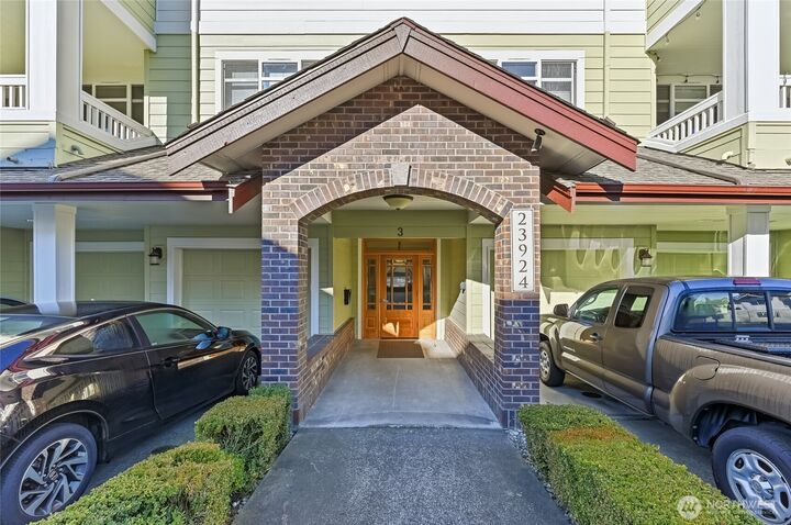 Property Photo:  23924 NE 115th Lane 304  WA 98053 
