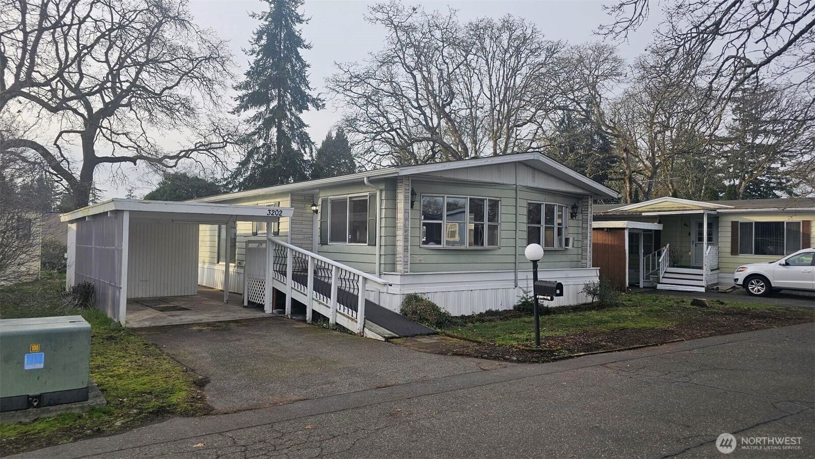 Property Photo:  3202  85th St S 57  WA 98499 