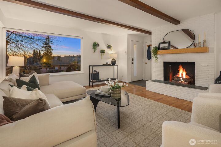 Property Photo: 8818 22nd Avenue SW WA 98106