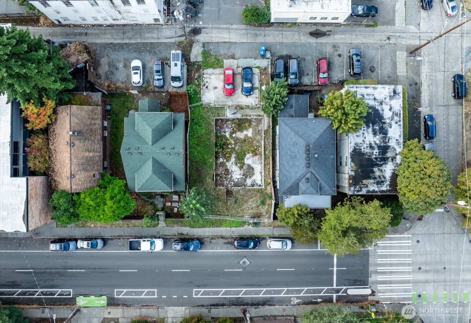 Property Photo:  5031  11th Avenue NE  WA 98105 