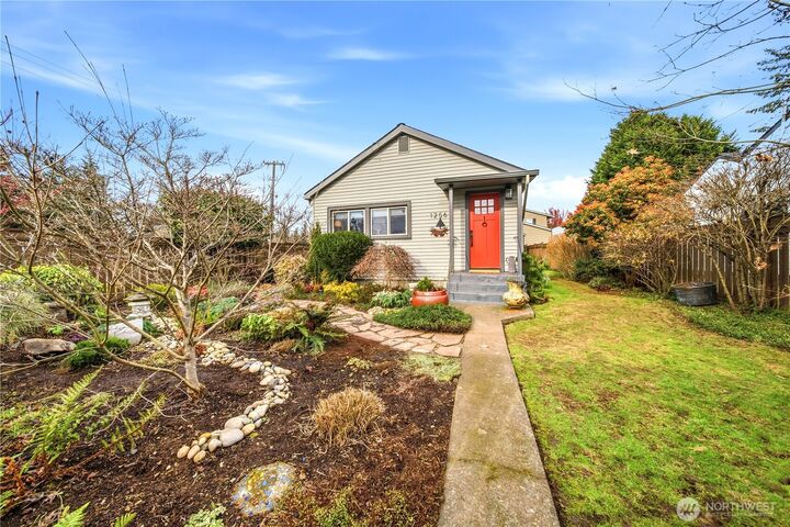 Property Photo:  1256 SW 148th Street  WA 98166 