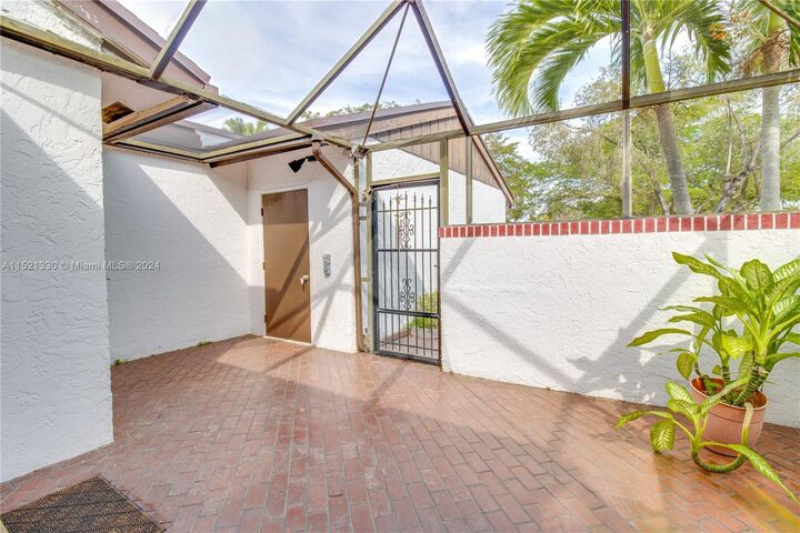 Property Photo:  6343 W Pinehurst Circle W D36  FL 33321 