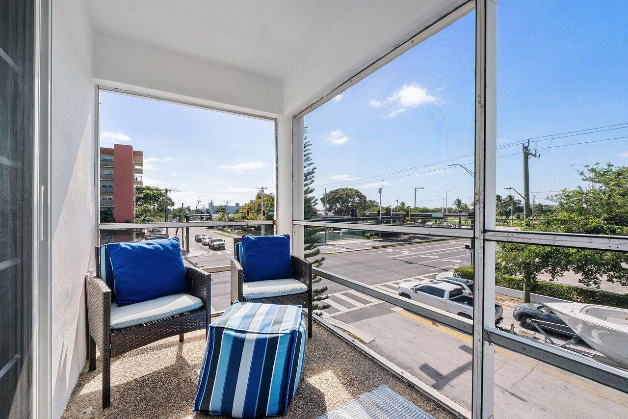 Property Photo:  2301 NE 14th Street Causeway 306W  FL 33062 