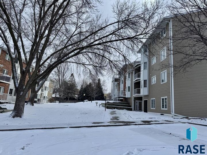 Property Photo:  1104 W. 57th St Street 203A  SD 57108-2838 