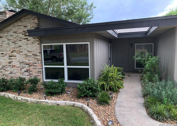 Property Photo: 518 Shin Oak TX 78233