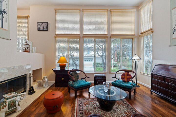 Property Photo: 425 Navaro Way 108 CA 95134