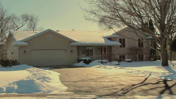 Property Photo: 2338 East Pine Tree Court WI 53563