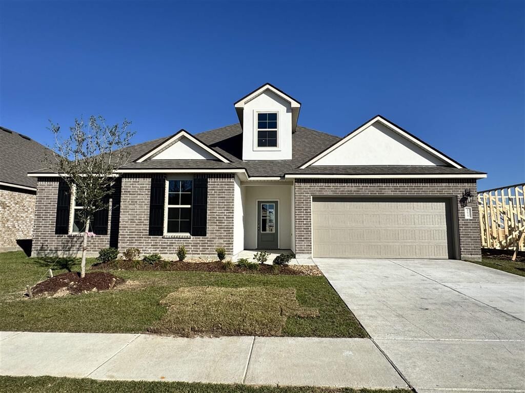 Property Photo:  4693 E Ridge Road E  LA 70607 
