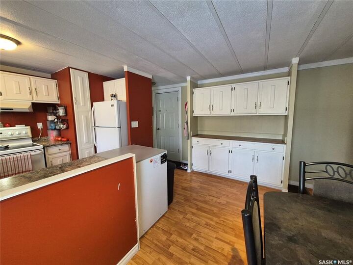 Property Photo: 129 17th Street NE SK S4H 2N3