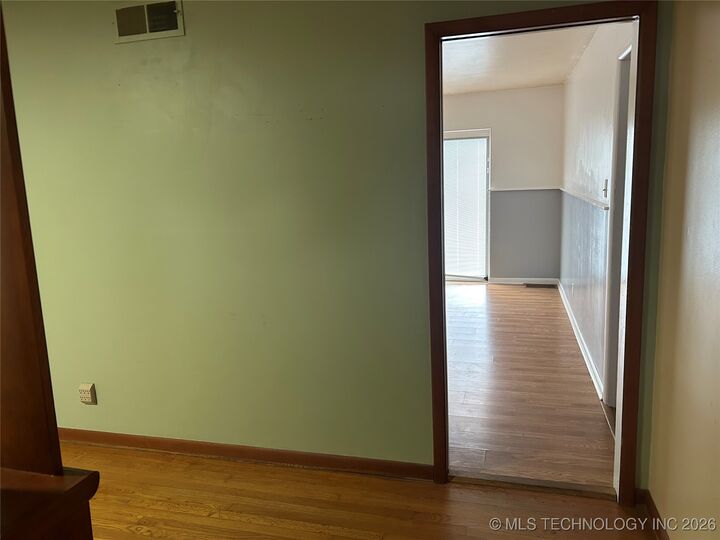 Property Photo: 2512 Hilltop Avenue OK 74403