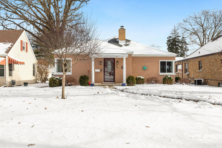 Property Photo:  580 S Enos Avenue  IL 60901 