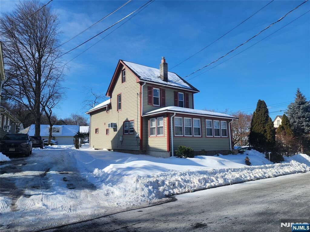 Property Photo:  7 Lindsley Road  NJ 07424 