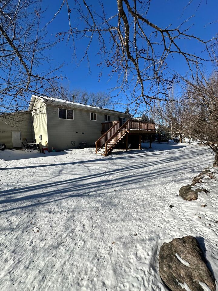 Property Photo:  5462 Kalenda Drive NE  MN 55301 