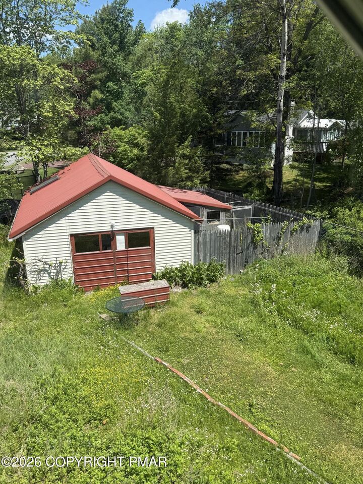 Property Photo: 7639 Lake Shore Drive PA 18347