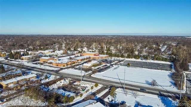 Property Photo:  31993 W 12 Mile Road 109  MI 48334 