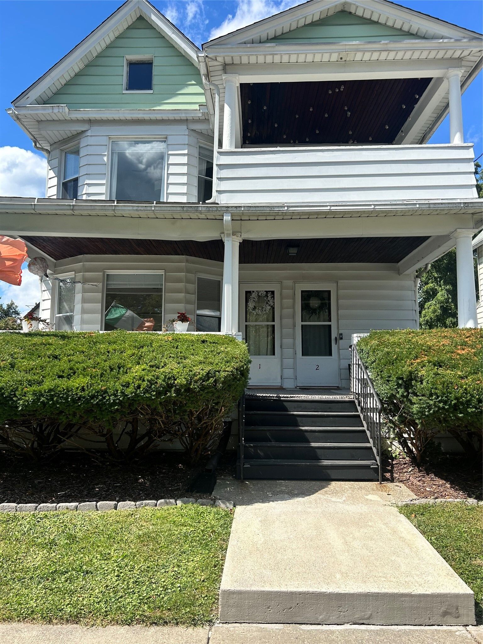 Property Photo:  52 Vine Street 2  NY 13903 