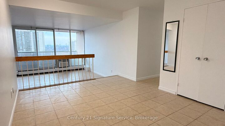 Property Photo:  31 Four Winds Drive 803  ON M3J 1K9 