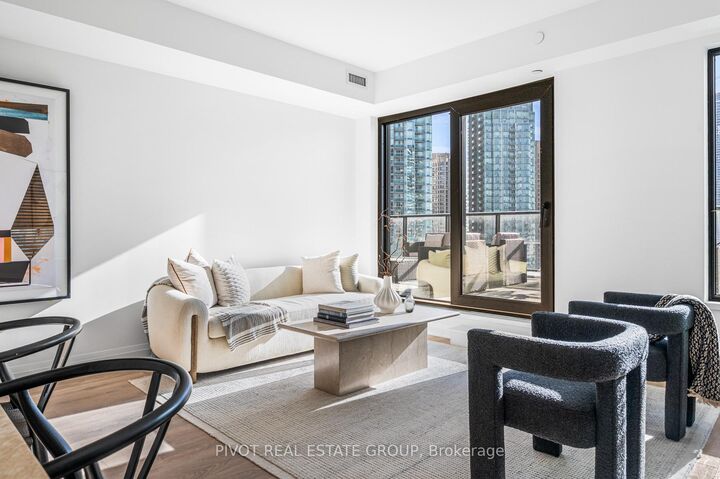 Property Photo: 4015 The Exchange N/A 1307 ON L5B 0N9