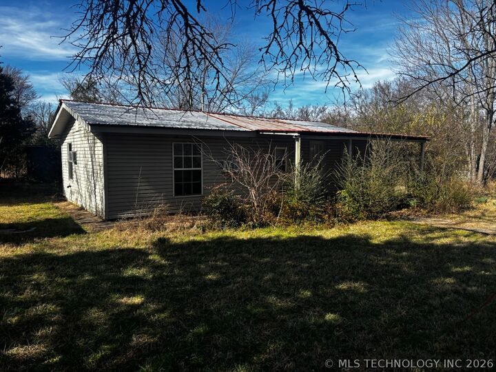 Property Photo:  98904 S 4439 Road  OK 74435 