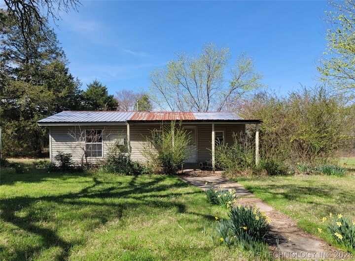 Property Photo:  98904 S 4439 Road  OK 74435 
