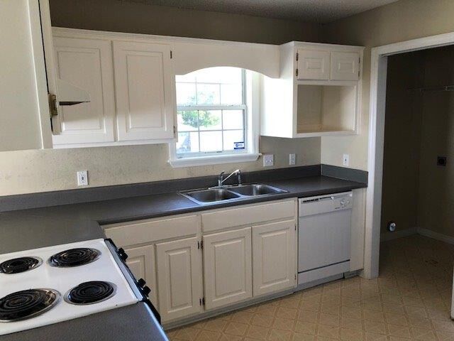 Property Photo:  * Sedgwyck / Wayland Park Package 2  GA multiple 