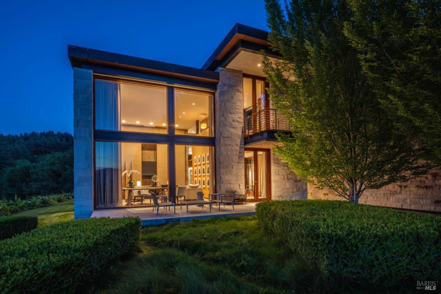 Property Photo:  7596 Sonoma Mountain Road  CA 95442 