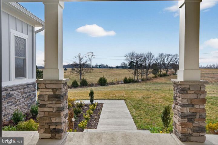 Property Photo:  29 Rock Island Ridge, Lake Anna  VA 23117 