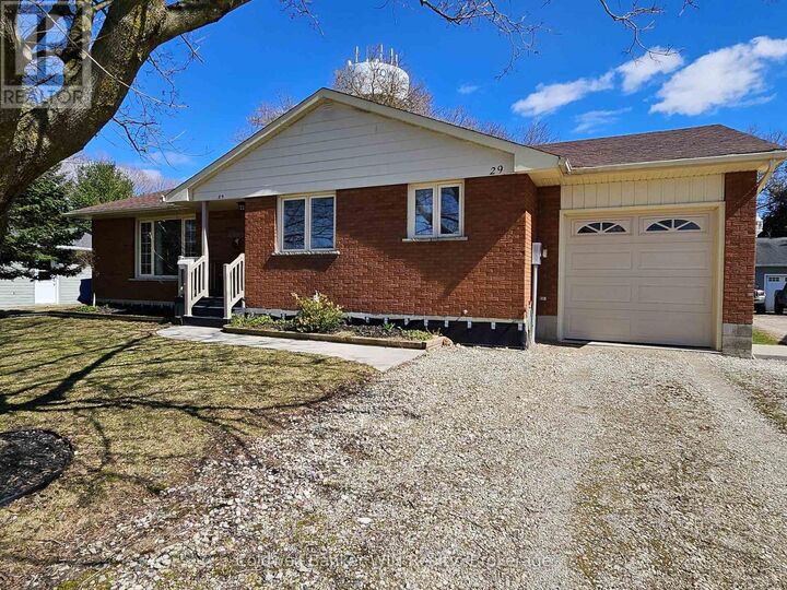 Photo de la propriété:  29 John Street West  ON N0G 1M0 