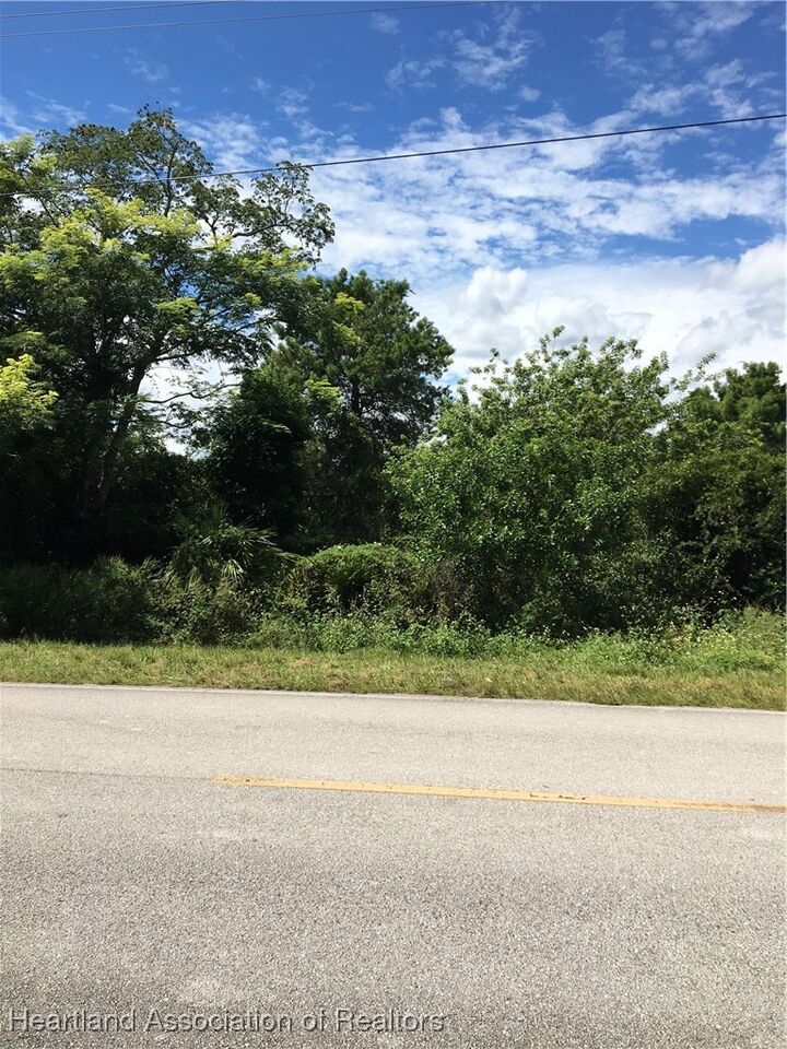 Property Photo:  1094 Breckinridge Avenue  FL 33852 