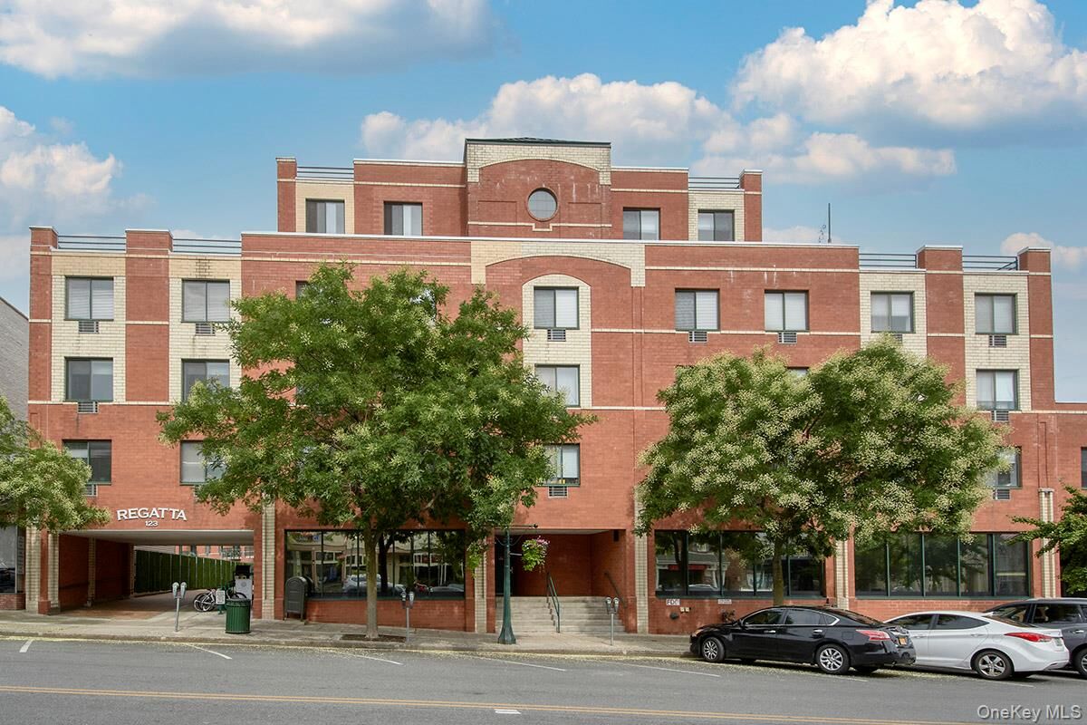 Property Photo:  123 Mamaroneck Avenue 306  NY 10543 