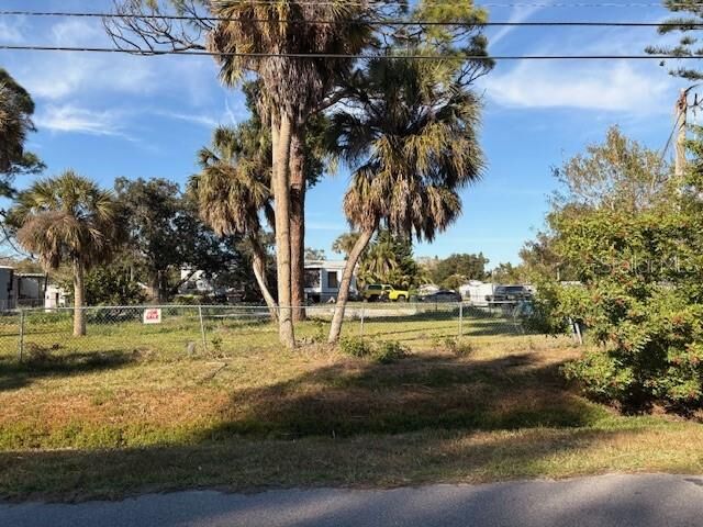 Property Photo:  1431 Colonia Lane E  FL 34275 