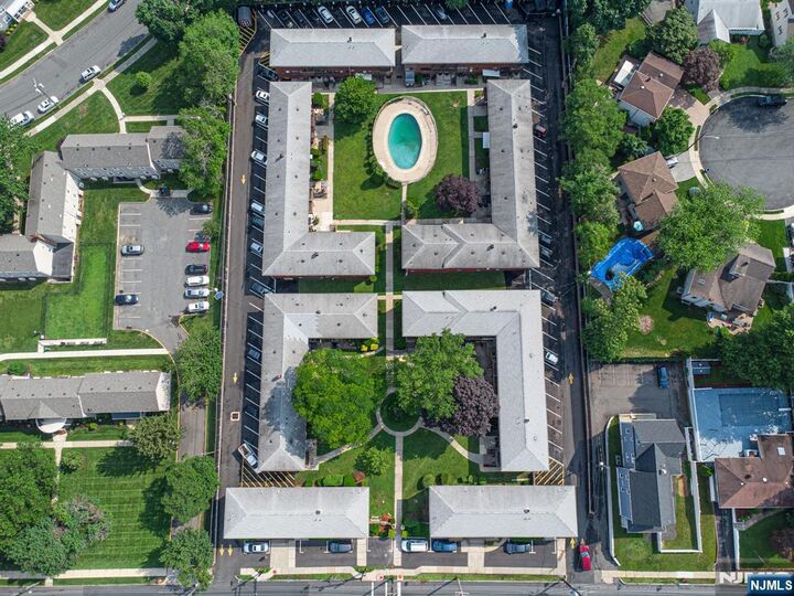 Property Photo:  183 Terhune Avenue 3  NJ 07644 