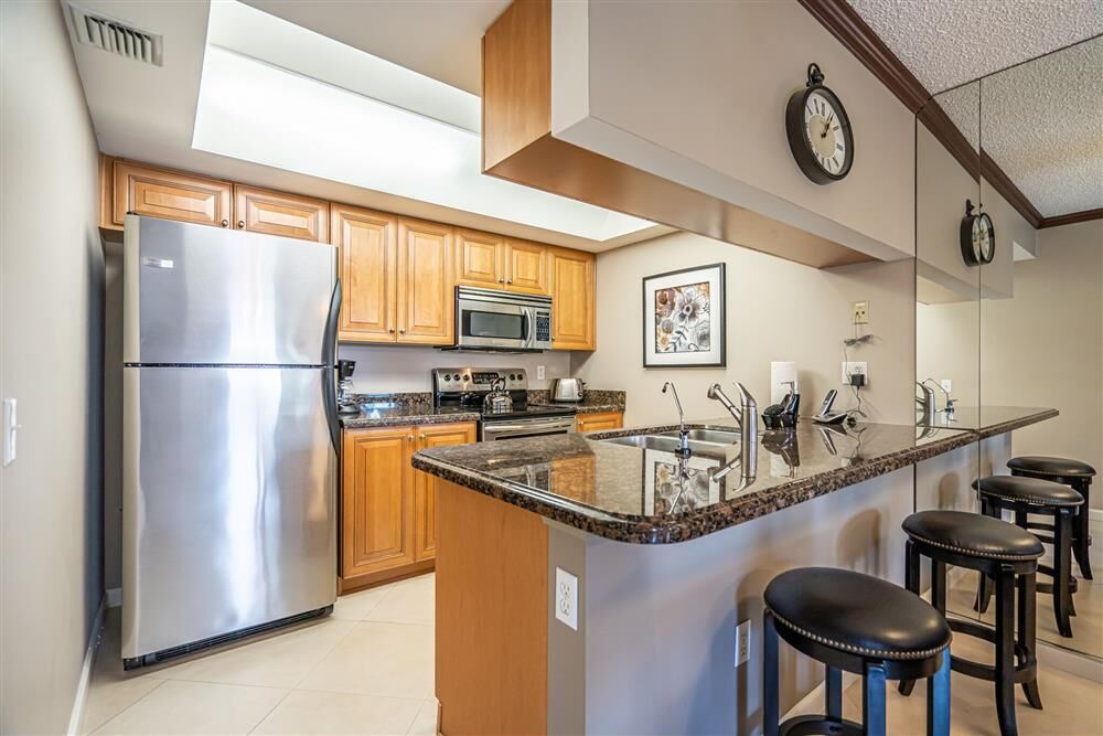 Property Photo:  622 Waterside Drive  FL 33462 