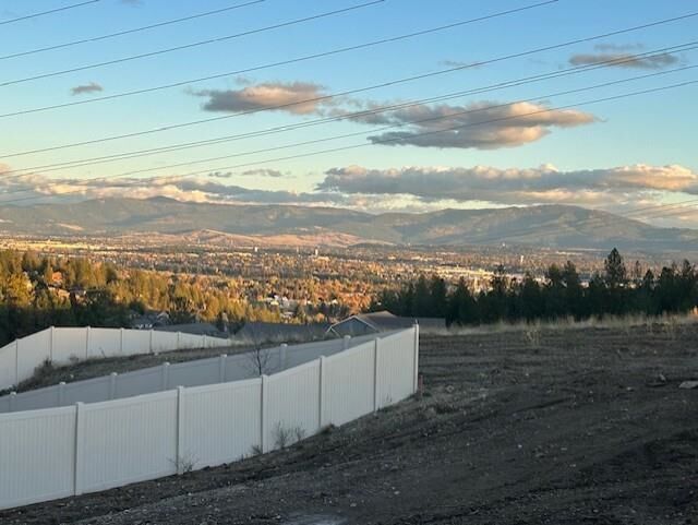 Property Photo:  6898 E Faywood Ln Timberline  WA 99217 