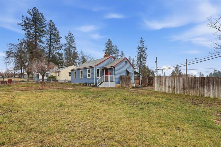 Property Photo:  2727 W Garland Ave  WA 99205 