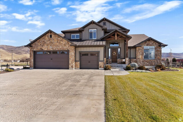 Property Photo: 560 S 8600 E UT 84317