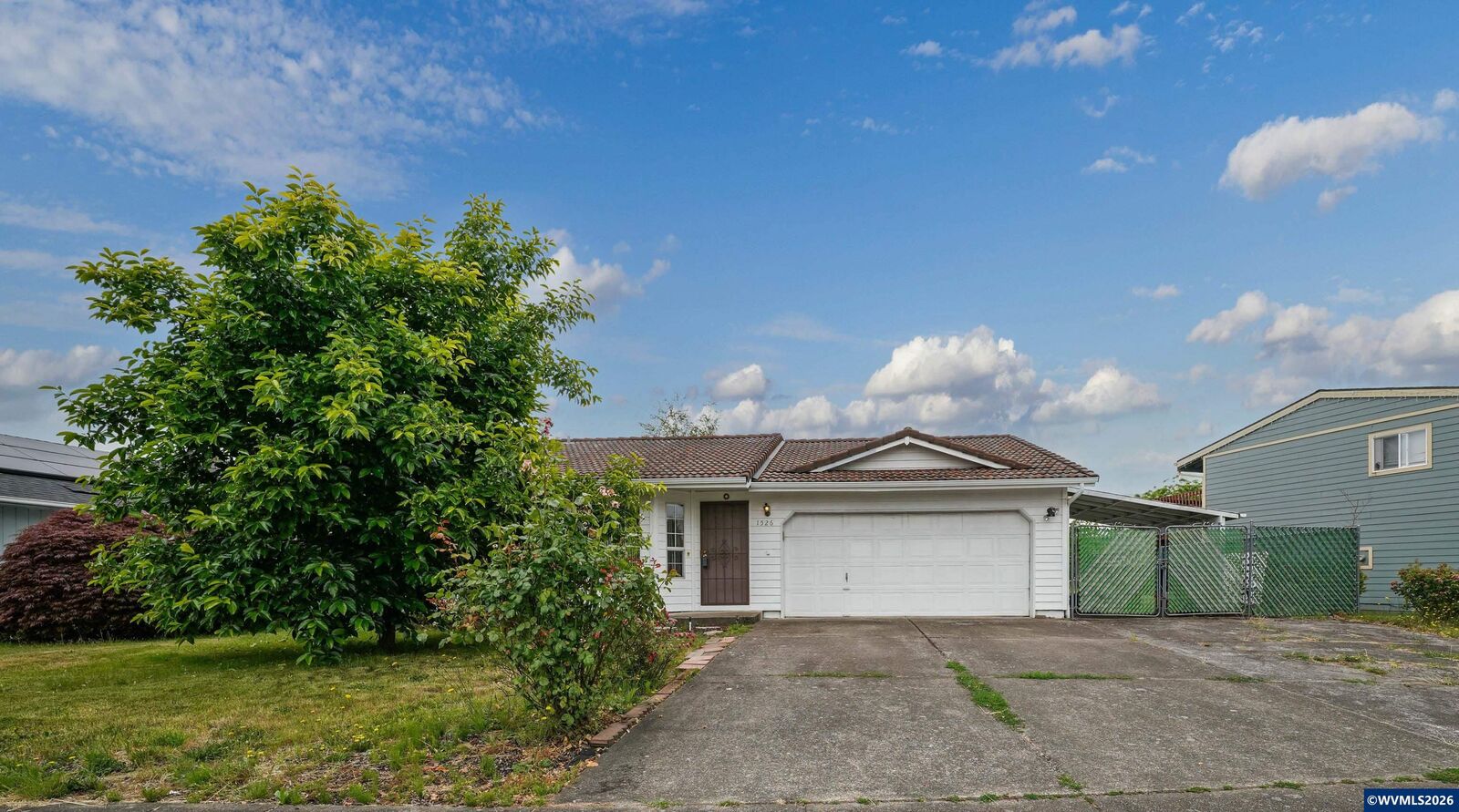 Property Photo:  1526 Royalty Dr NE  OR 97301 