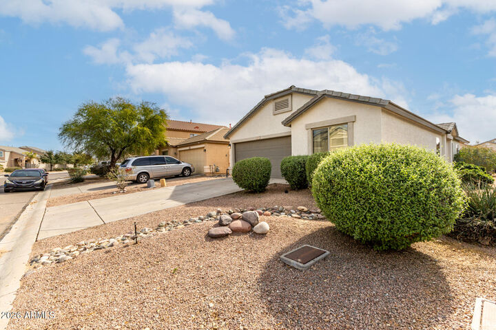Property Photo:  1377 E Pryor Road  AZ 85140 