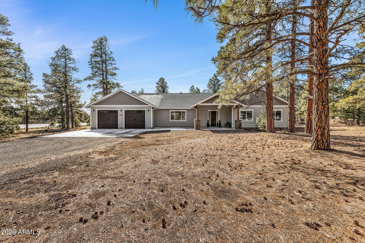 Property Photo: 5940 Glenwood Trail AZ 86004