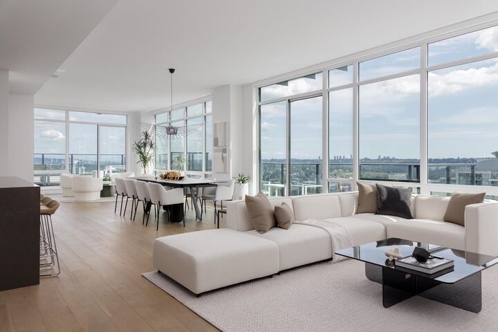 Property Photo: 2181 Madison Avenue Ph2 BC V5C 0N4