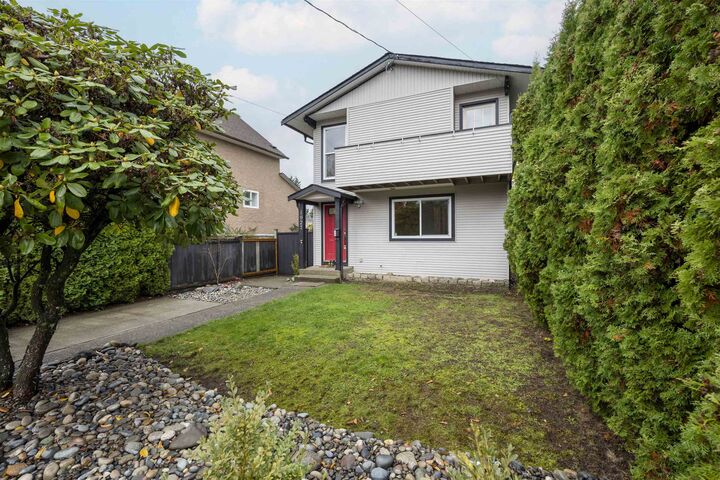 Property Photo:  1927 Coquitlam Avenue  BC V3B 1J2 