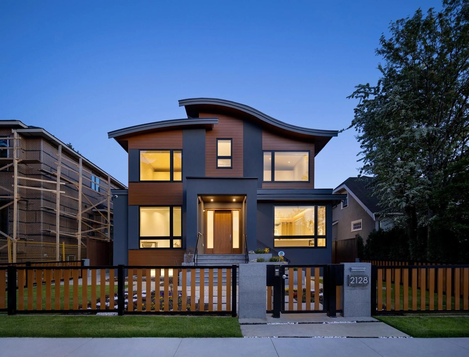 Property Photo:  2128 W 21st Avenue 1  BC V6L 1J3 